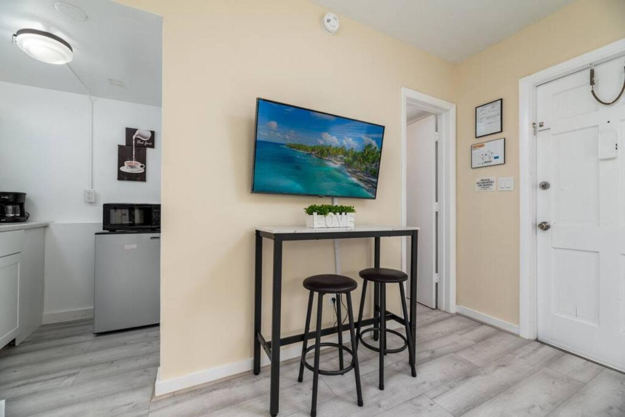 Short Walk To Wilton Drive Apt6 Форт Лодърдейл Екстериор снимка